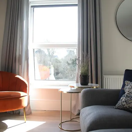Crawford House- Scholarlee Living