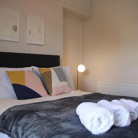 بيت ضيافة Crawford House- Scholarlee Living